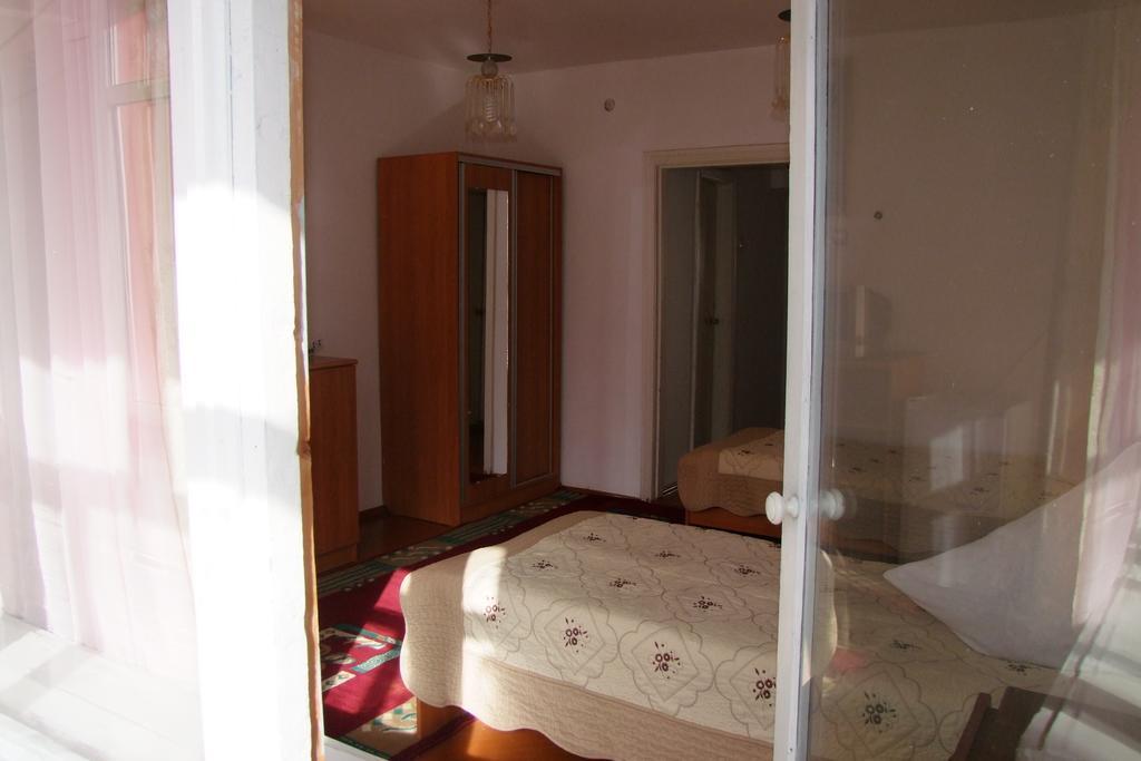 Otel Issyk-Kul Karakol Kültér fotó